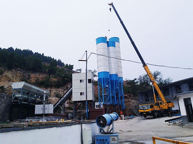 HZS120集裝箱式(shi)混凝土攪(jiǎo)拌站