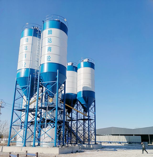 免基礎(chu)混凝土(tǔ)攪拌站(zhàn)有什麽(me)優點？